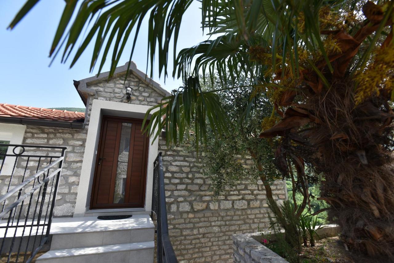 Apartamento Stone House Morinj Kotor Exterior foto