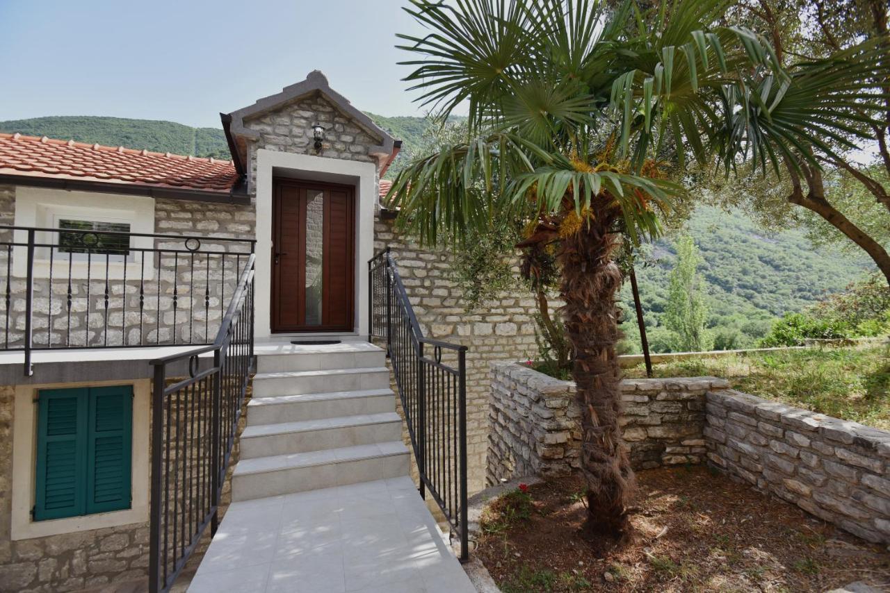 Apartamento Stone House Morinj Kotor Exterior foto