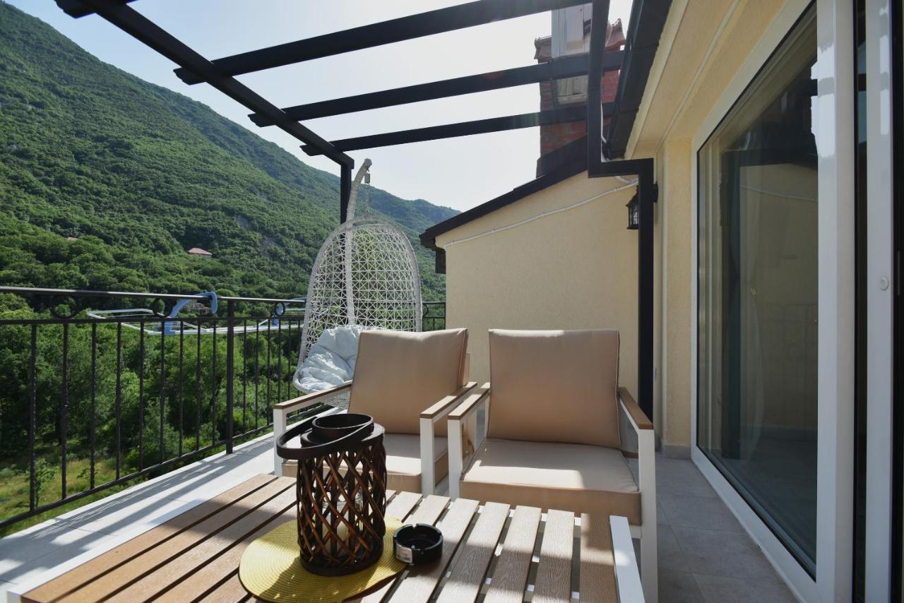Apartamento Stone House Morinj Kotor Exterior foto