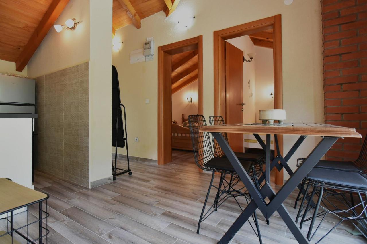 Apartamento Stone House Morinj Kotor Exterior foto