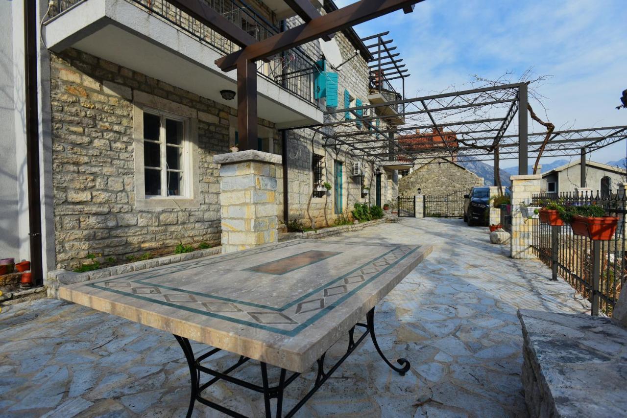 Apartamento Stone House Morinj Kotor Exterior foto