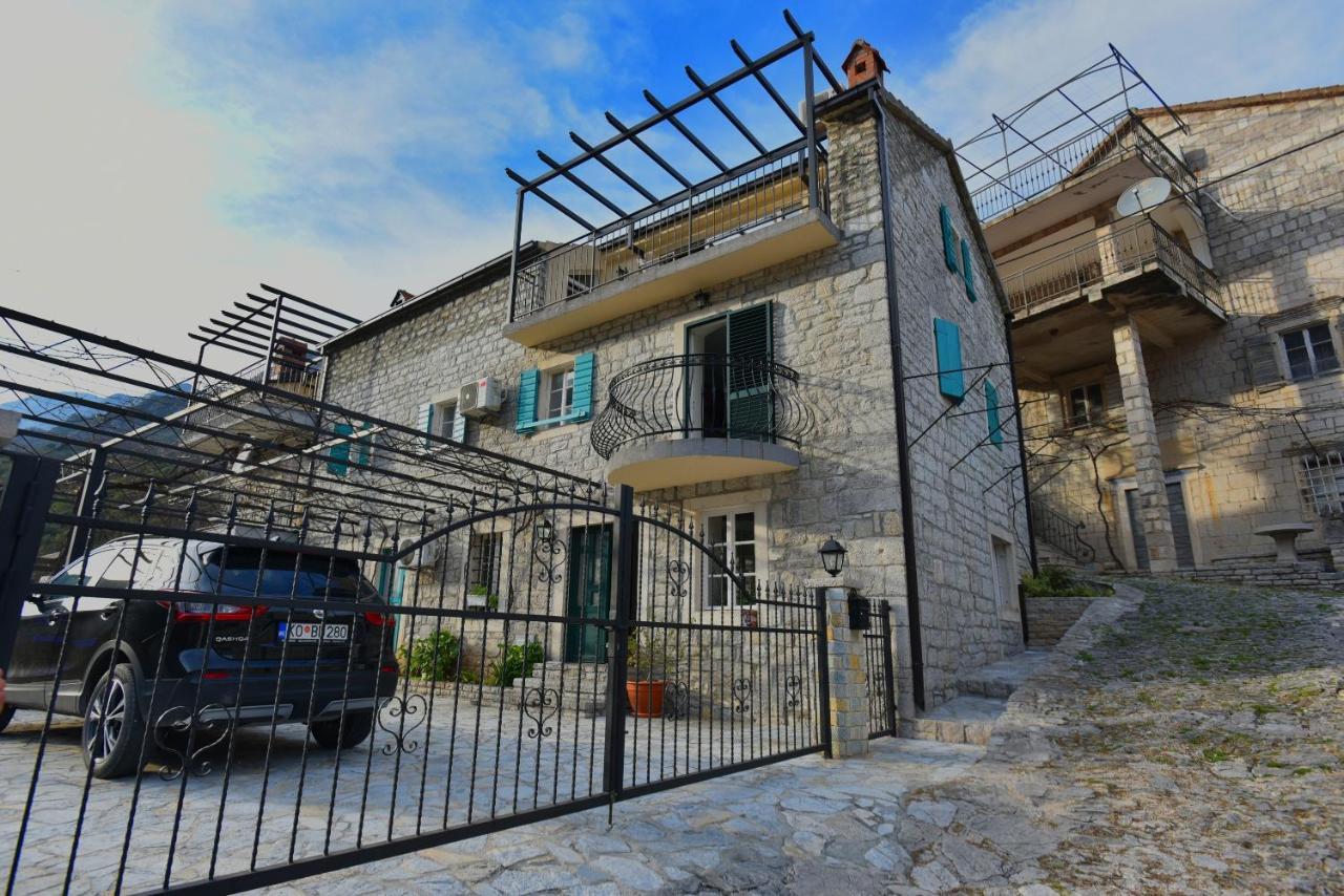 Apartamento Stone House Morinj Kotor Exterior foto