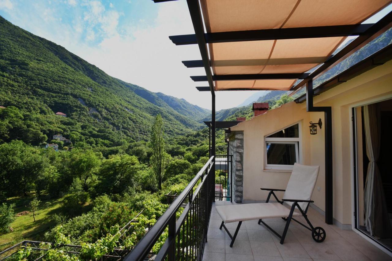 Apartamento Stone House Morinj Kotor Exterior foto