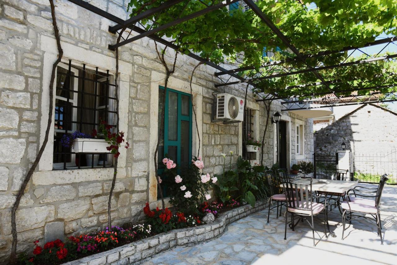 Apartamento Stone House Morinj Kotor Exterior foto