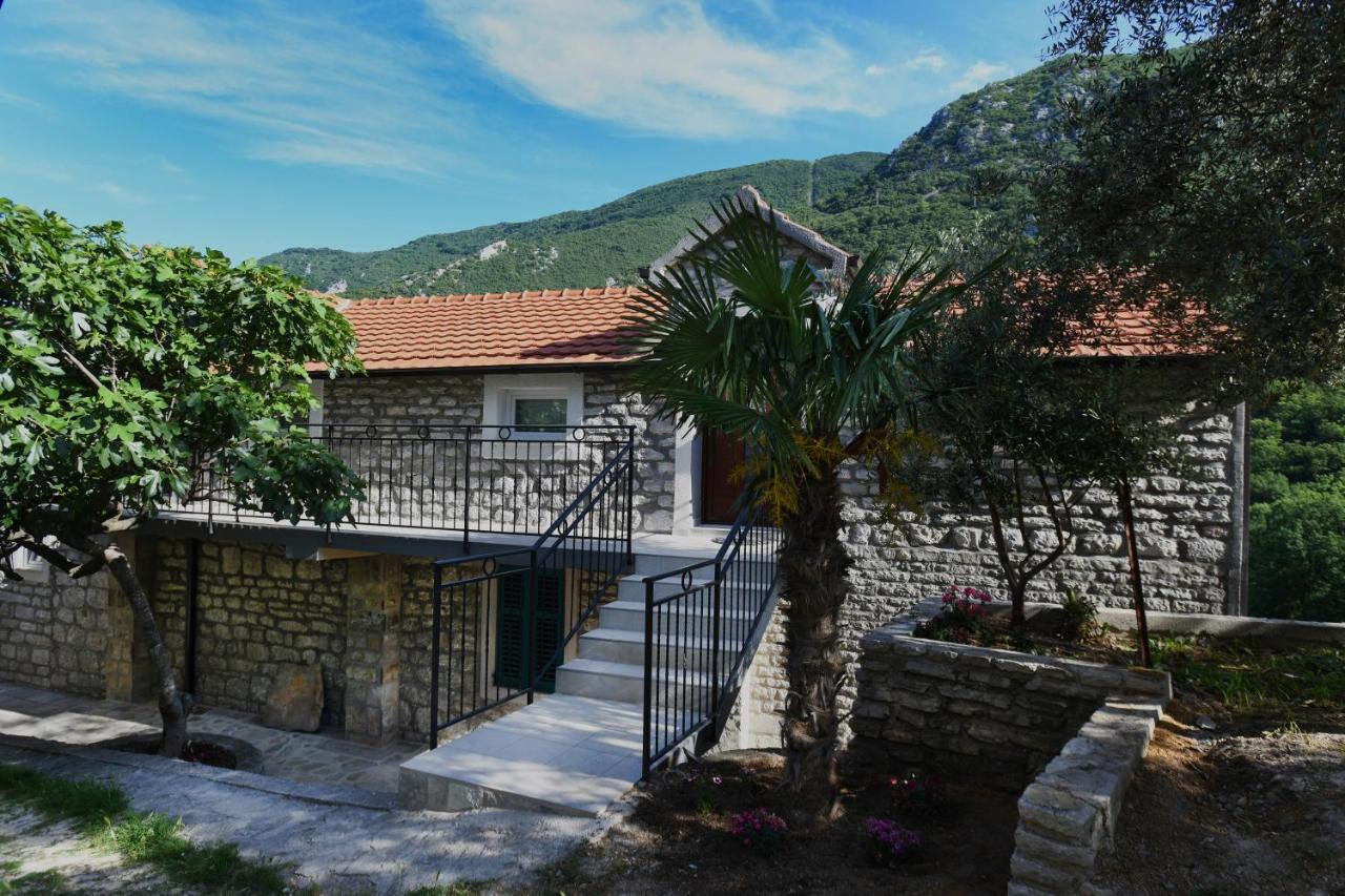 Apartamento Stone House Morinj Kotor Exterior foto